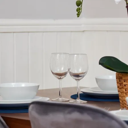 2 Bedroom Apartamento