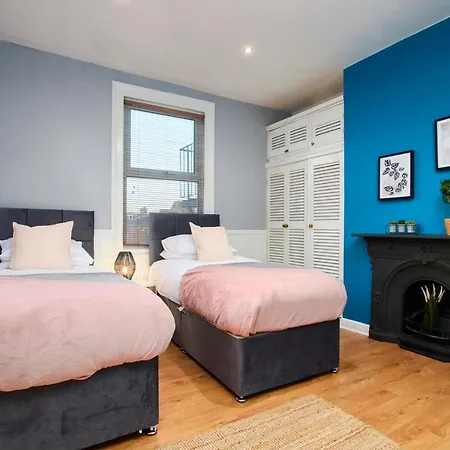 2 Bedroom * 해러게이트